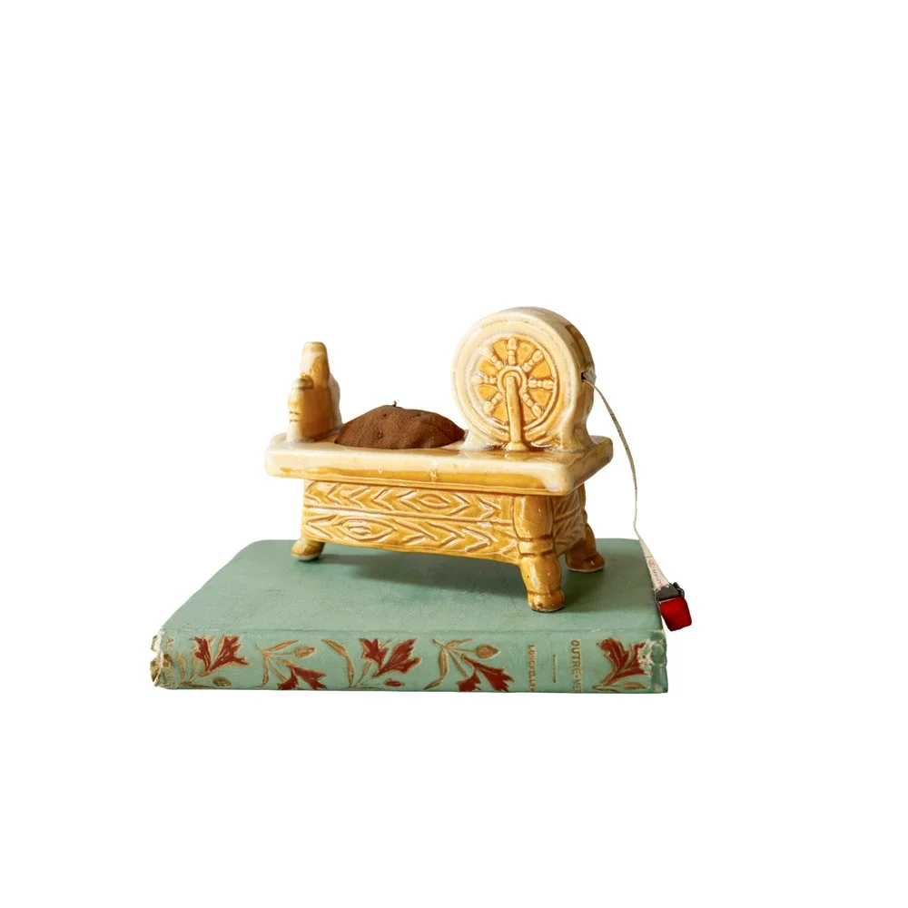 VTG Enesco Spinning Wheel Sewing Caddy Tape Measure Pincushion Farmhouse Cottage